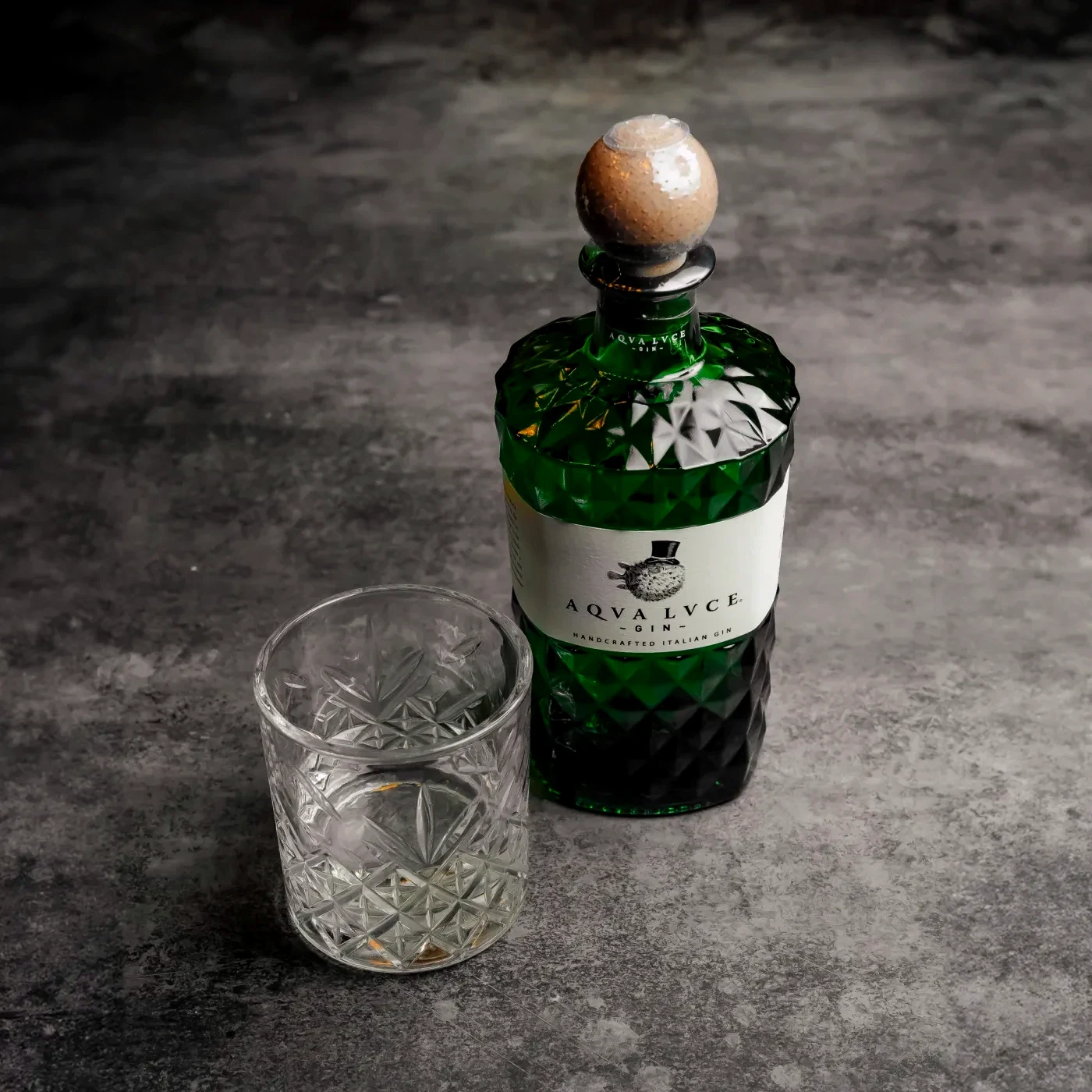 Aqva lvce dry gin